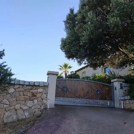 Tra E Porto Rotondo 빌라 올비아