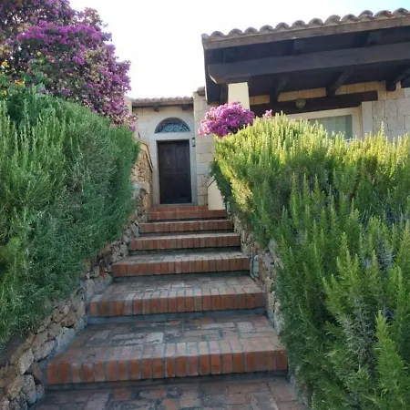 Tra E Porto Rotondo * 올비아