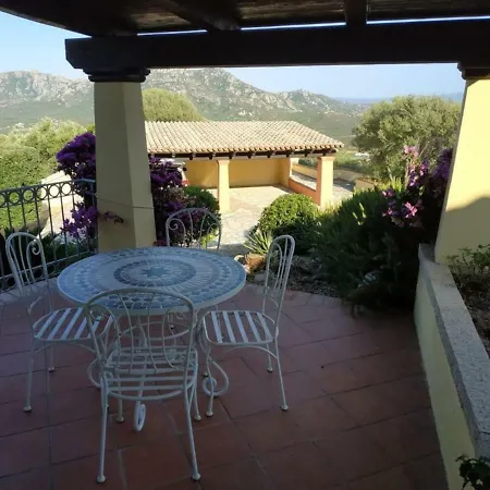 Tra E Porto Rotondo Villa