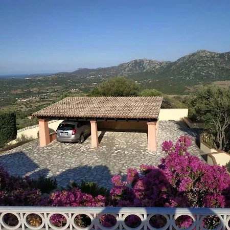 Tra E Porto Rotondo *